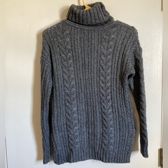 Ann Taylor Gray Cable Knit Merino Wool Blend Long Sleeve Turtleneck Sweater - Picture 8 of 8